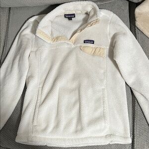 Patagonia Cream Fleece Pullover with Tan Pocket